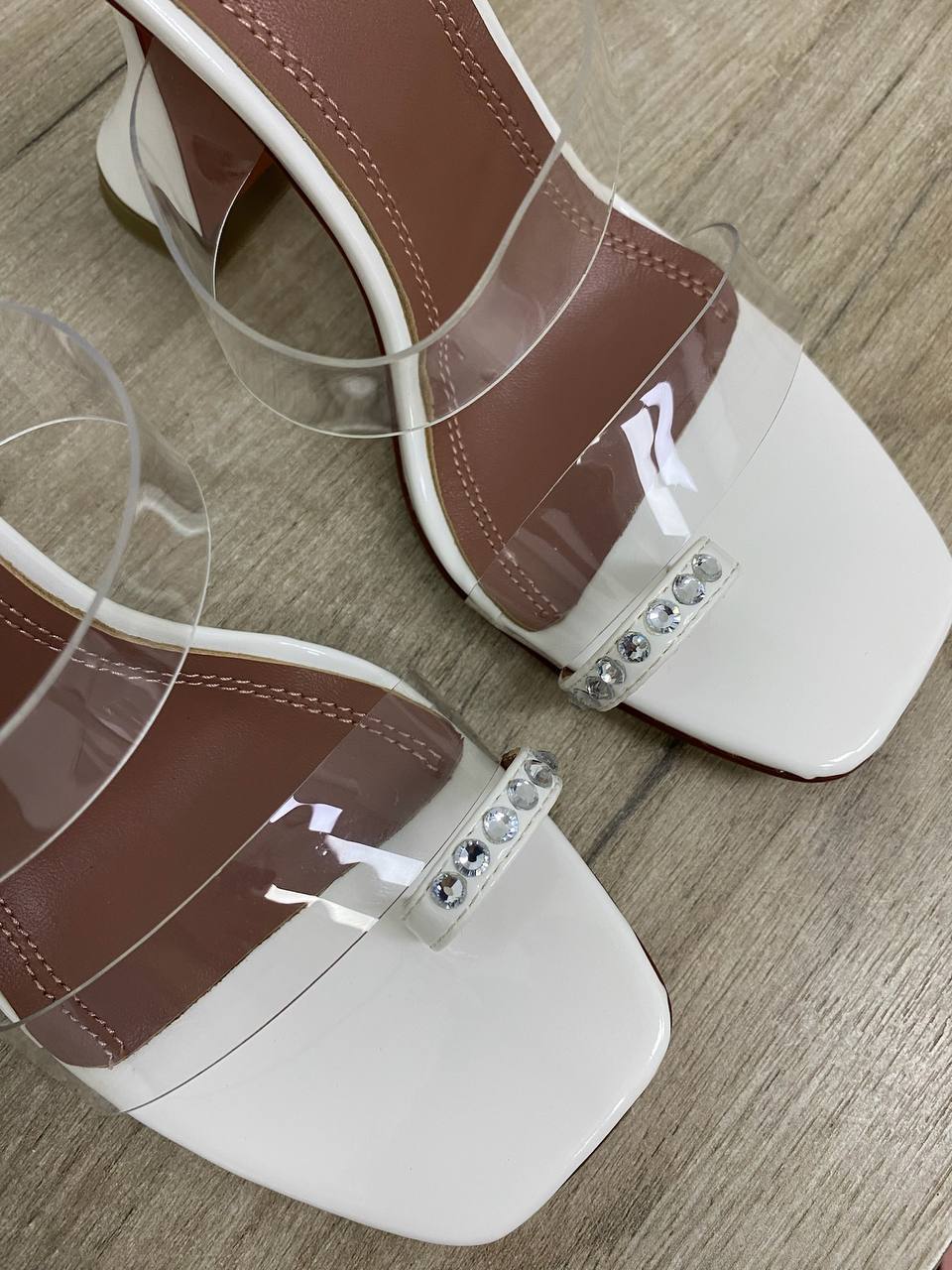 Босоножки эксклюзивные Amina Muaddi BP-34650 Босоножки эксклюзивные Amina Muaddi BP-34650