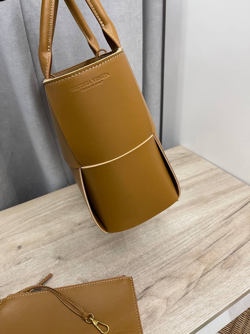 Медная женская сумка Bottega Veneta BP-47207 Медная женская сумка Bottega Veneta BP-47207