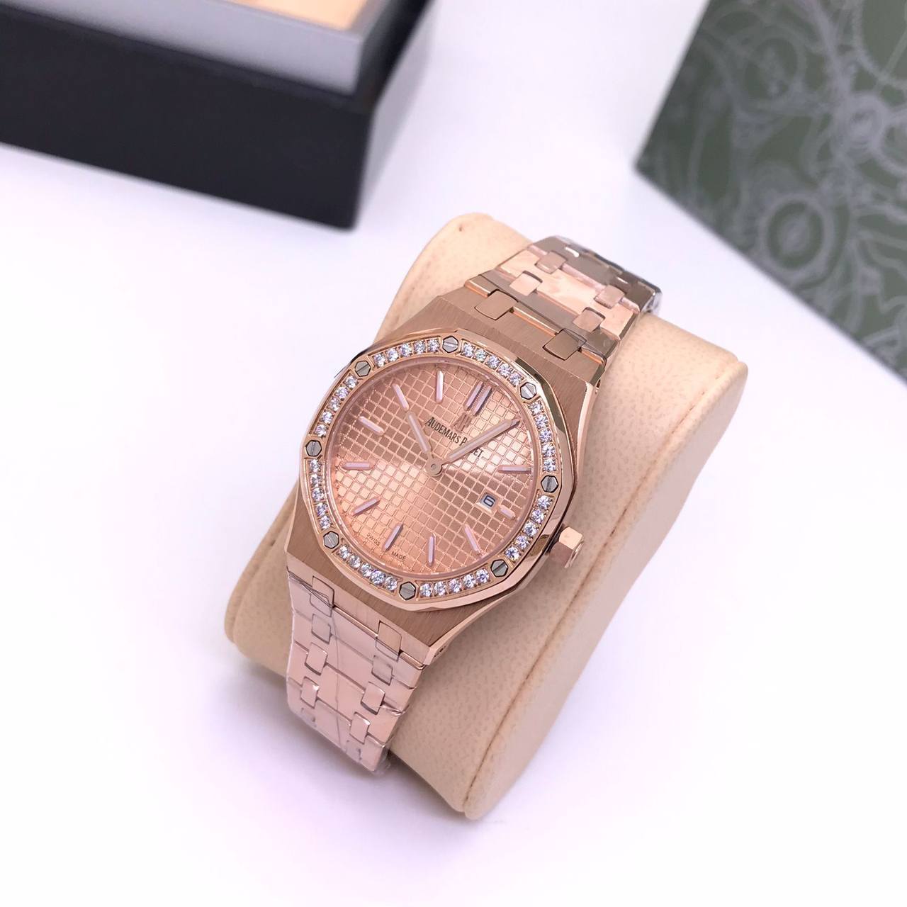 Элегантные часы Audemars Piguet BP-21105 Элегантные часы Audemars Piguet BP-21105