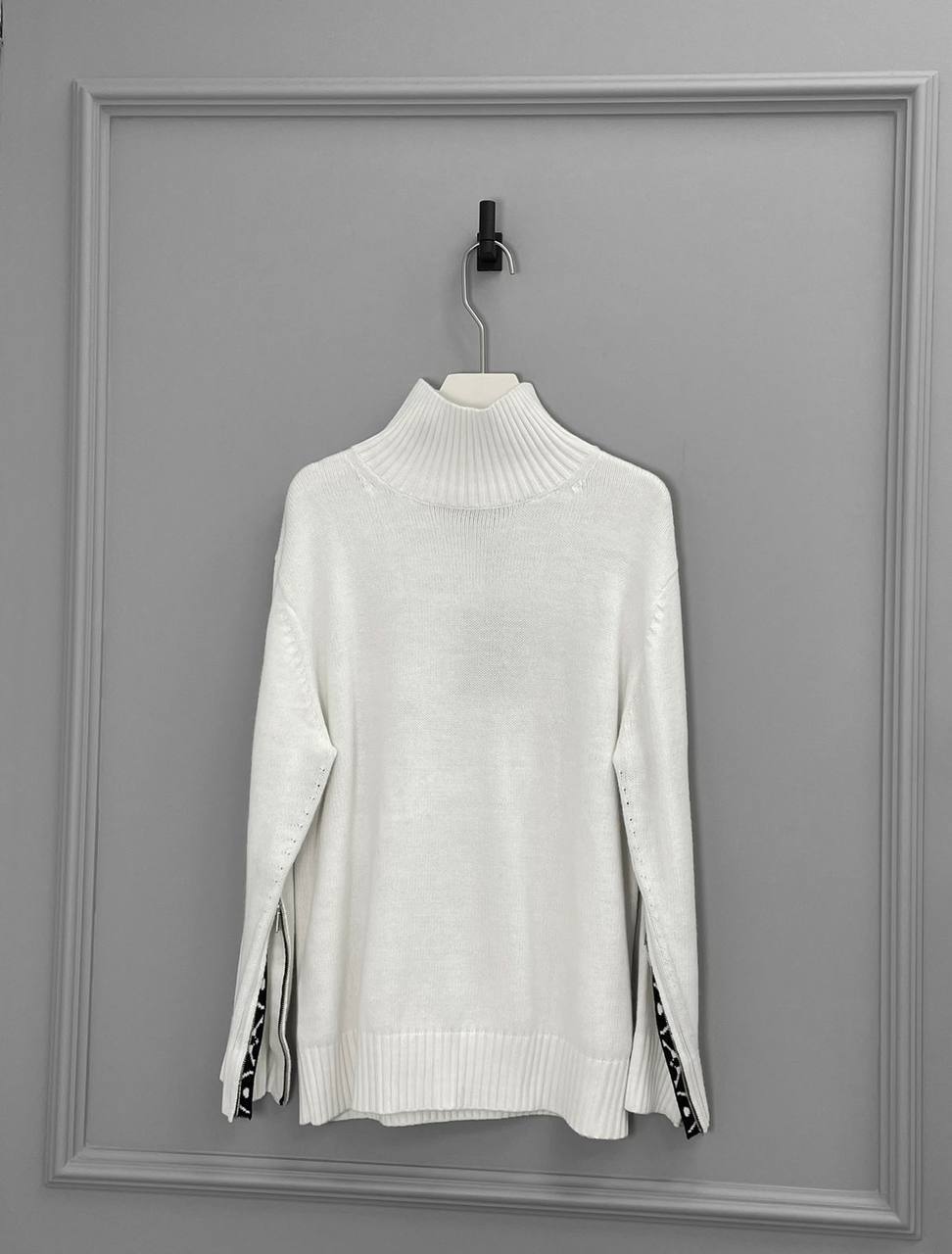 Премиум свитер женский Louis Vuitton BP-27976 Премиум свитер женский Louis Vuitton BP-27976