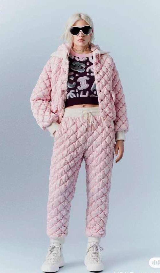 Стеганый костюм женский Chanel BP-23857 премиум Стеганый костюм женский Chanel BP-23857 премиум