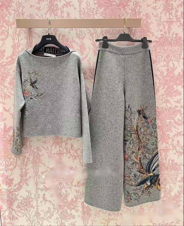 Костюм женский коллекционный Christian Dior BP-24663 Костюм женский коллекционный Christian Dior BP-24663