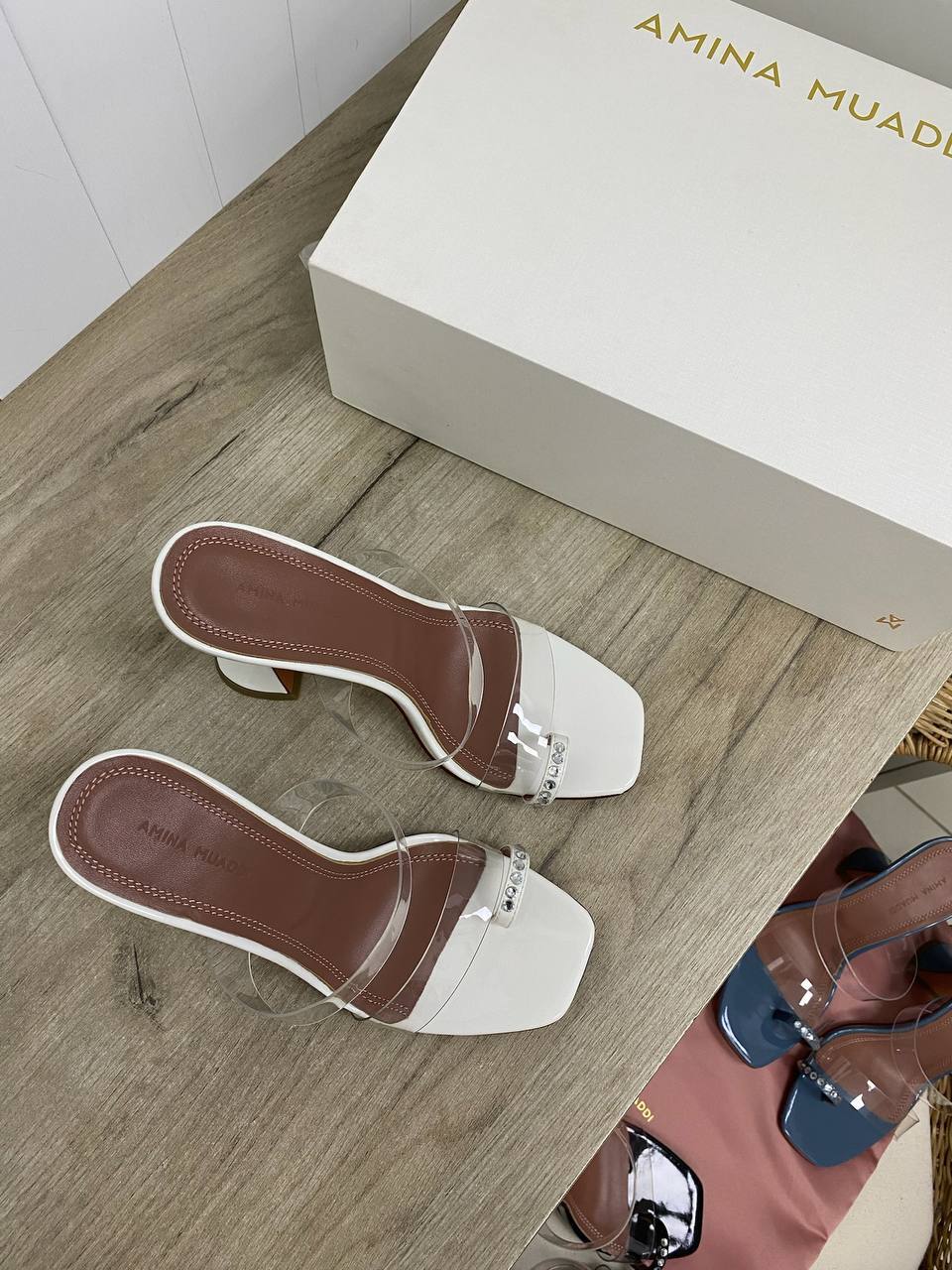 Босоножки эксклюзивные Amina Muaddi BP-34650 Босоножки эксклюзивные Amina Muaddi BP-34650