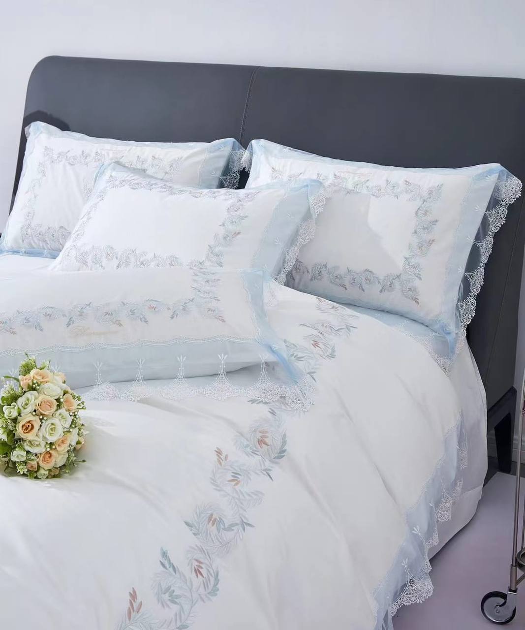 Blumarine комплект BP-26503 постельного белья Blumarine комплект BP-26503 постельного белья