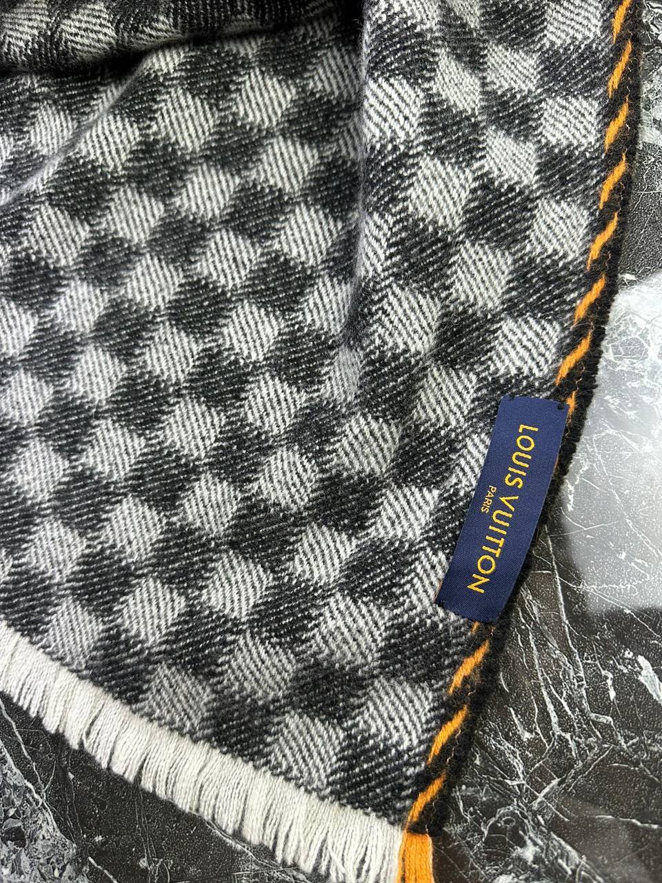 Шарф стильный Louis Vuitton BP-40901 Шарф стильный Louis Vuitton BP-40901