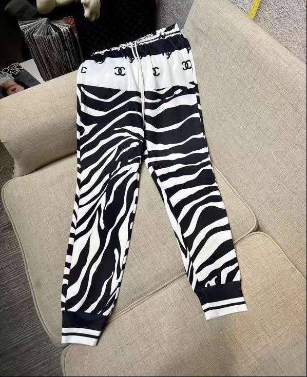 Трендовый костюм для спорта Chanel BP-20883 Трендовый костюм для спорта Chanel BP-20883