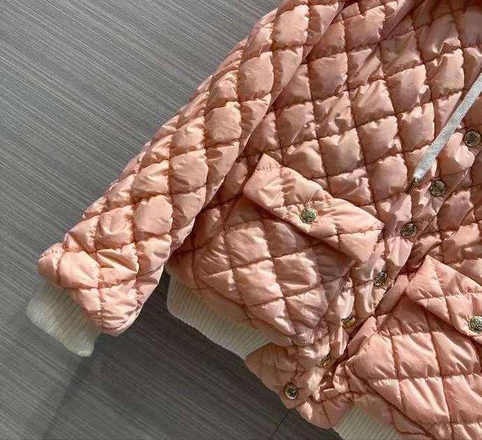 Стеганый костюм женский Chanel BP-23857 премиум Стеганый костюм женский Chanel BP-23857 премиум