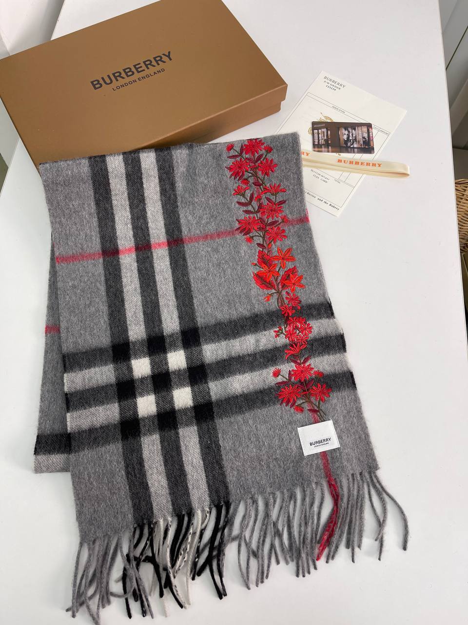 Шарф коллекционный Burberry BP-21189 Шарф коллекционный Burberry BP-21189