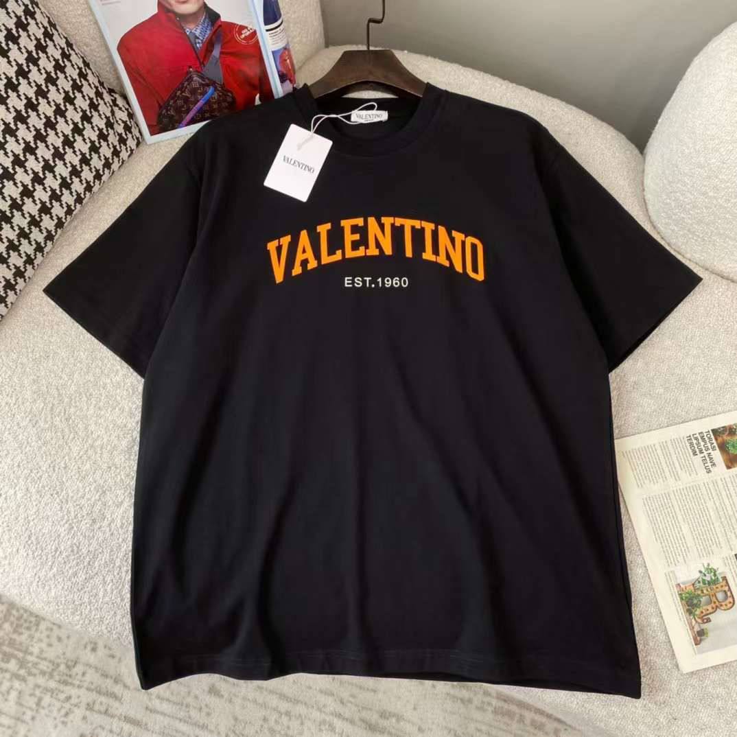 Стильная футболка Valentino BP-30786 Стильная футболка Valentino BP-30786