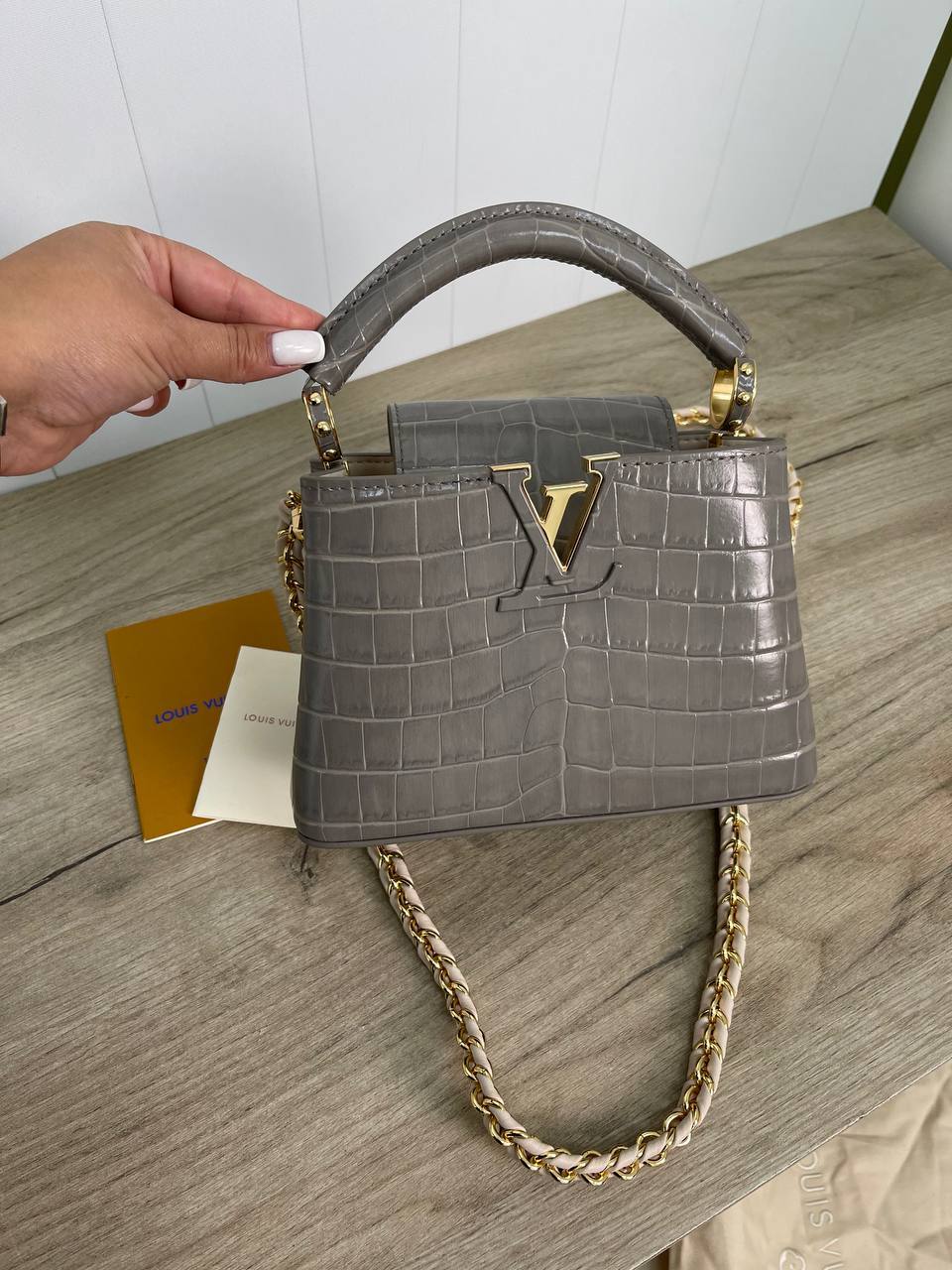 CAPUCINES женская сумка премиум 21 см Louis Vuitton BP-19734 CAPUCINES женская сумка премиум 21 см Louis Vuitton BP-19734