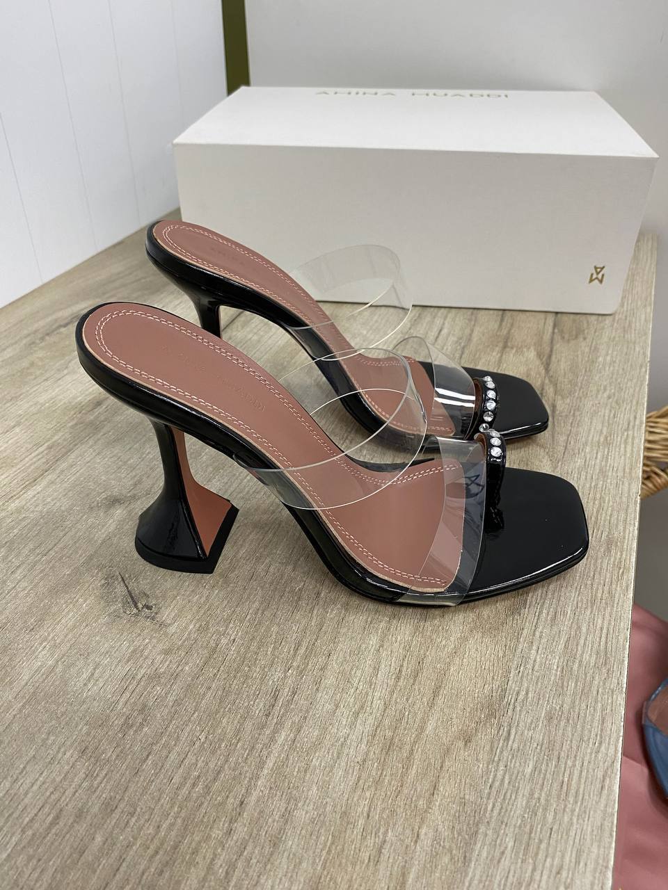 Коллекционные босоножки Amina Muaddi BP-34651 Коллекционные босоножки Amina Muaddi BP-34651