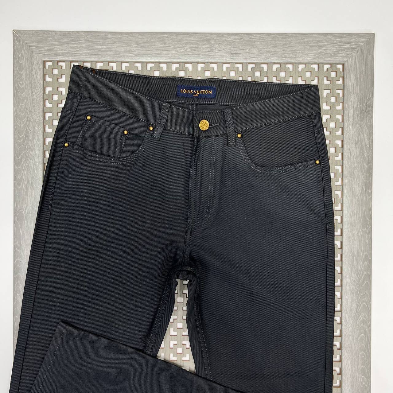 Джинсы повседневные Louis Vuitton BP-38383 Джинсы повседневные Louis Vuitton BP-38383