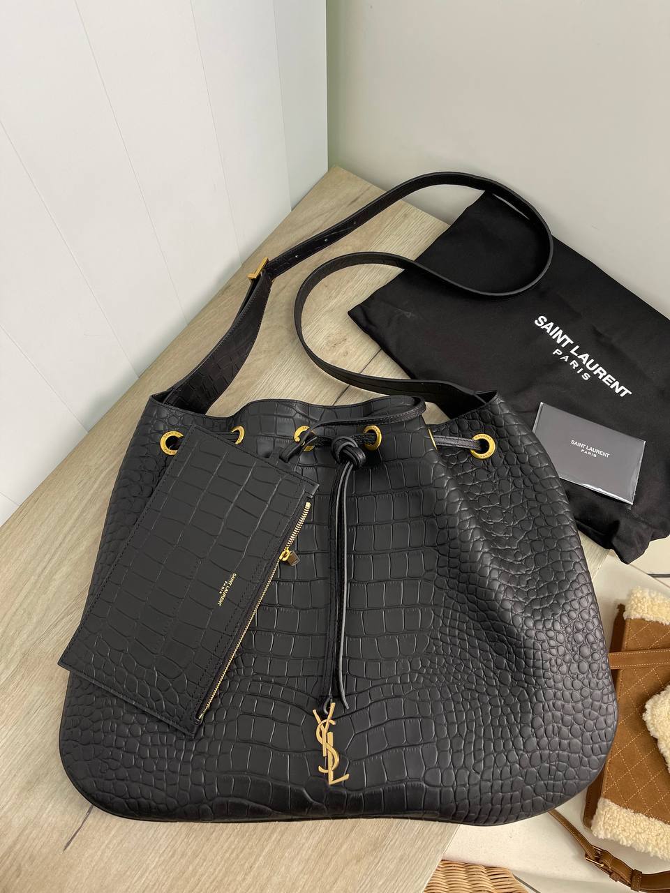 Женская элитная сумка черная Yves Saint Laurent BP-24680 Женская элитная сумка черная Yves Saint Laurent BP-24680