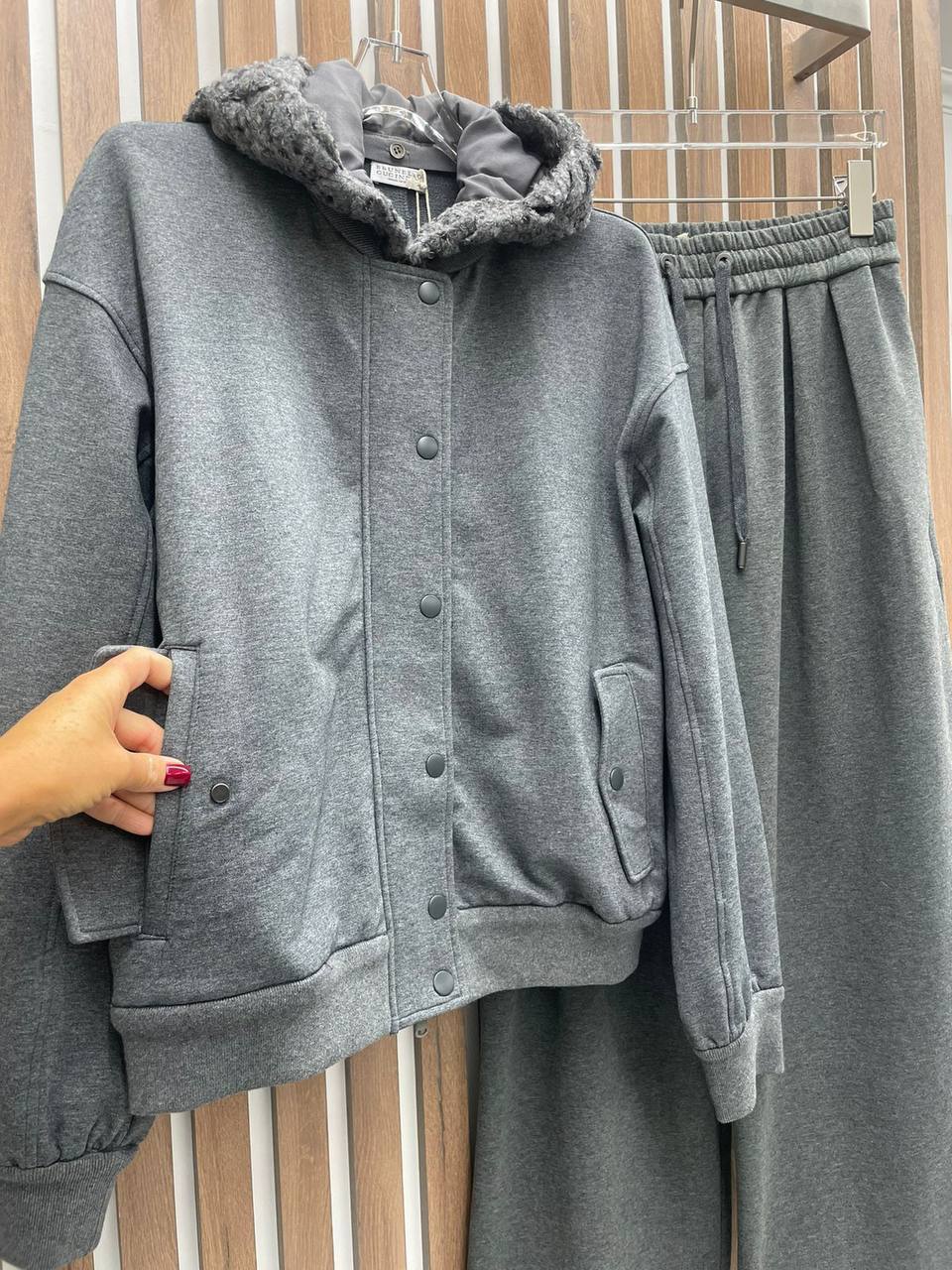 Женский костюм BC BP-42115 Женский костюм BC BP-42115