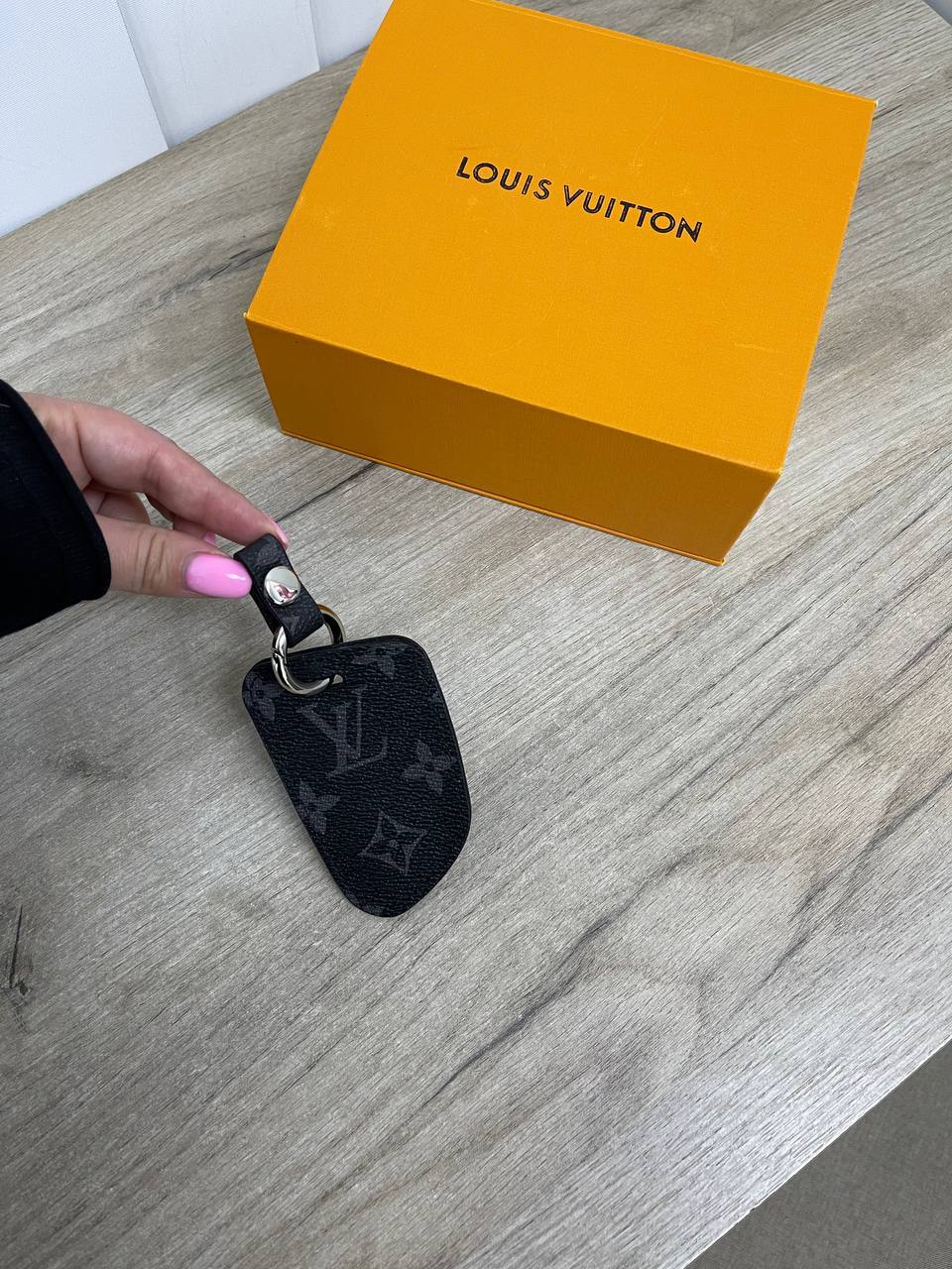 Брелок Louis Vuitton BP-29606 стильный Брелок Louis Vuitton BP-29606 стильный