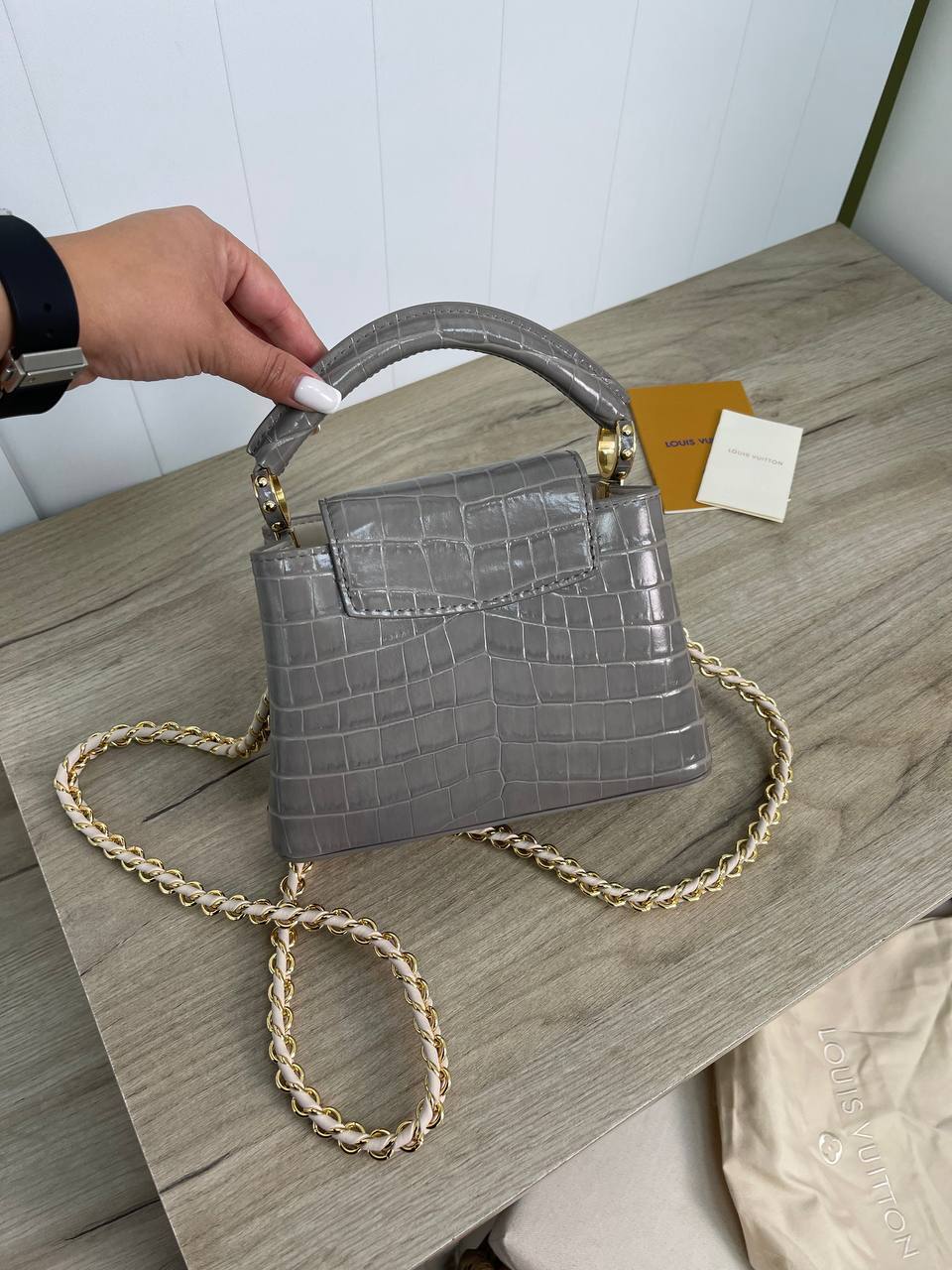 CAPUCINES женская сумка премиум 21 см Louis Vuitton BP-19734 CAPUCINES женская сумка премиум 21 см Louis Vuitton BP-19734