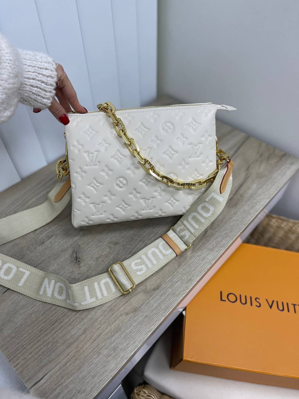 Элитная женская сумка белая Louis Vuitton BP-24085 Элитная женская сумка белая Louis Vuitton BP-24085