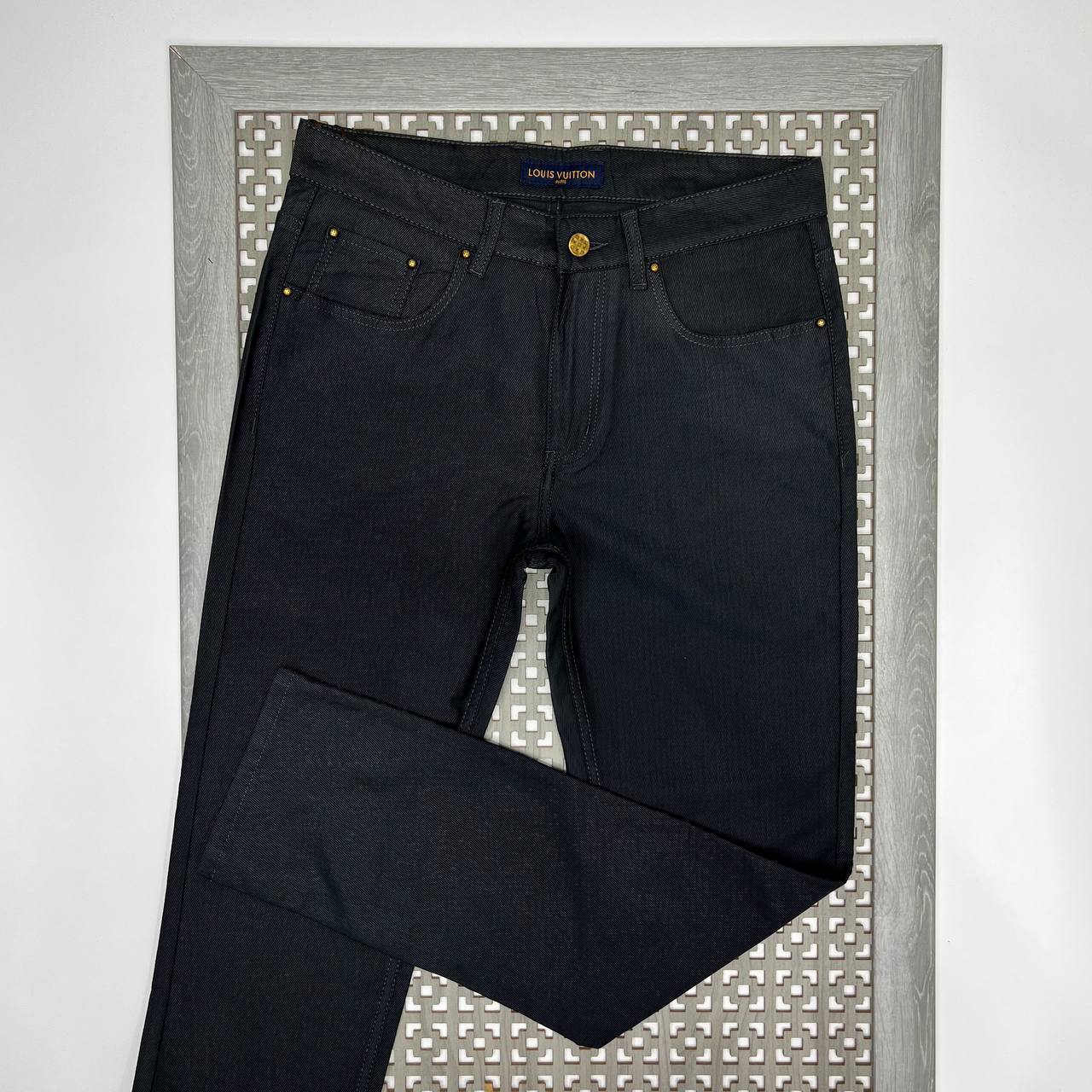 Джинсы повседневные Louis Vuitton BP-38383 Джинсы повседневные Louis Vuitton BP-38383