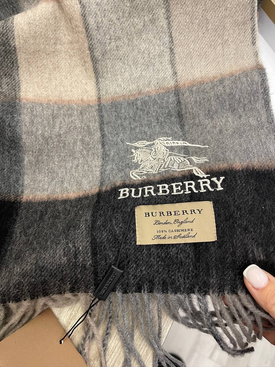 Шарф Burberry стильный BP-44049 Шарф Burberry стильный BP-44049