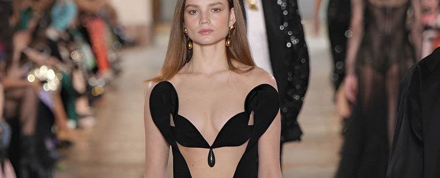 Georges Hobeika весна/лето 2025: искры гениальности в мире высокой моды