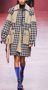 Пальто с поясом и капюшоном Christian Dior BP-23975