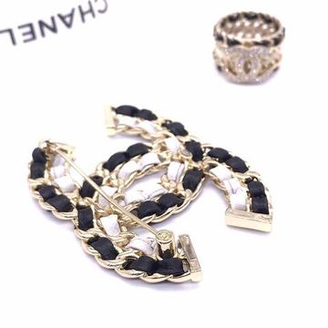 Трендовая брошь Chanel BP-19088