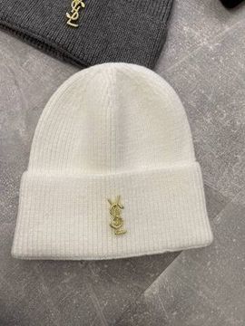 Люксовая шапка Yves Saint Laurent BP-43150