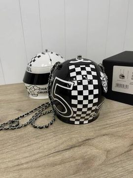 Мини-клатч Helmet Minaudiere коллекционный Chanel BP-26113