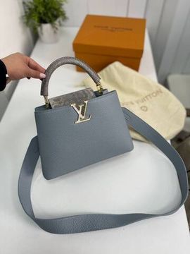 Женская сумка Capucines Louis Vuitton BP-27857
