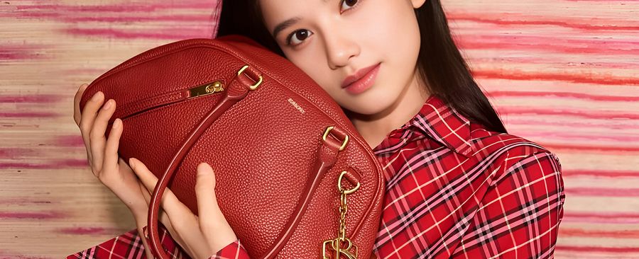 Новый красный тартан от Burberry: стильное переосмысление традиций