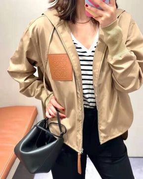 Коллекционная ветровка Loewe BP-37872