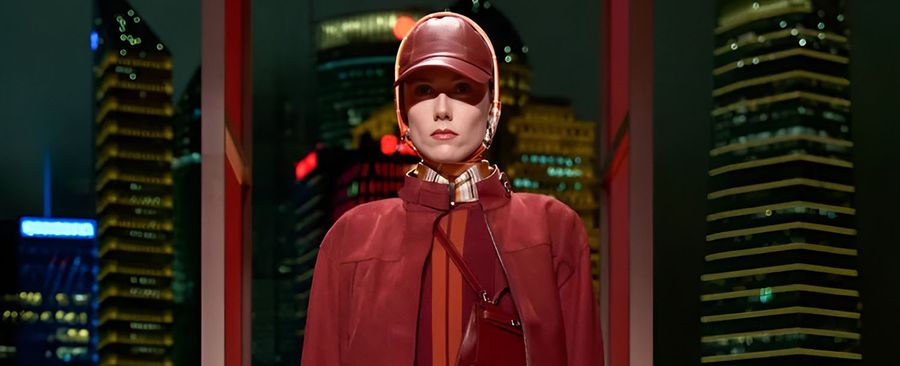 Hermès осень 2025: поэзия городской элегантности на набережной Шанхая