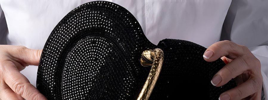 Серпенти в сердце: как новая сумка Bvlgari дарит любовь и обновление